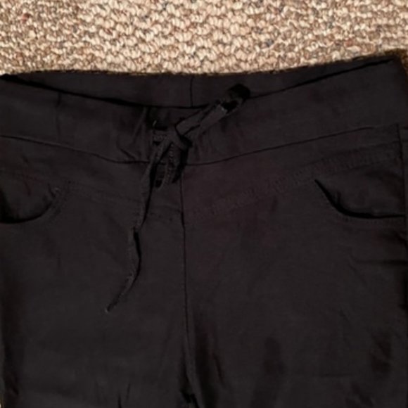 Fashion Leggings with Destressed Leg Design - Picture 4 of 5